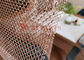 Winkelcomplexxen van aluminium de Architecturale Decoratieve Mesh Metal Coil Drapery For